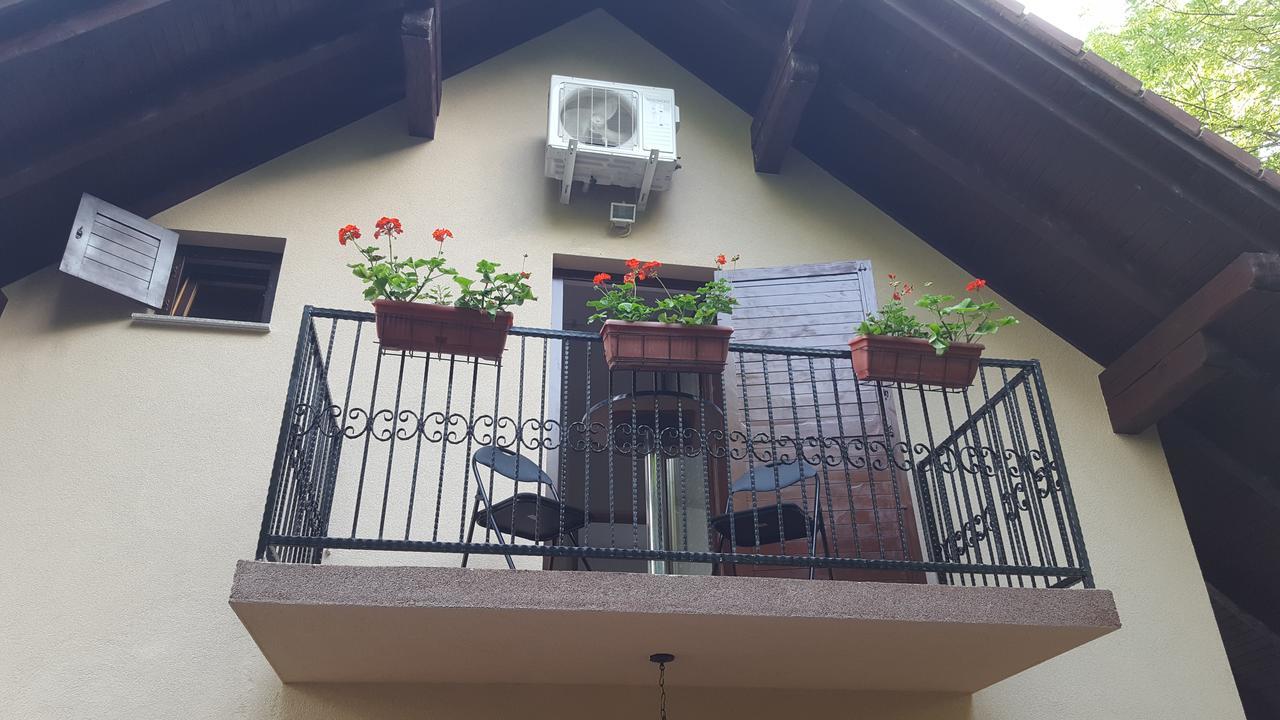 Holiday Home Adna Bihac Exterior photo