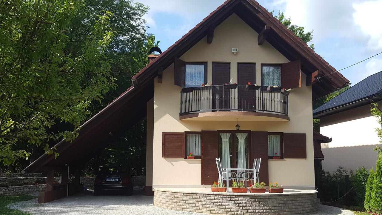 Holiday Home Adna Bihac Exterior photo